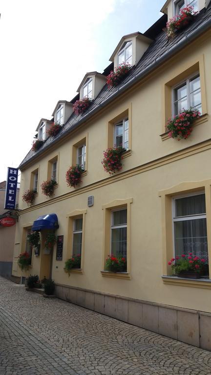 Hotel Alster Jevicko Exterior photo