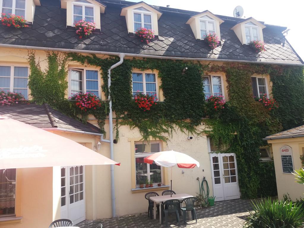 Hotel Alster Jevicko Exterior photo